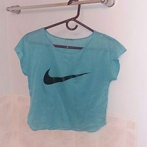 Nike Cropped Tee